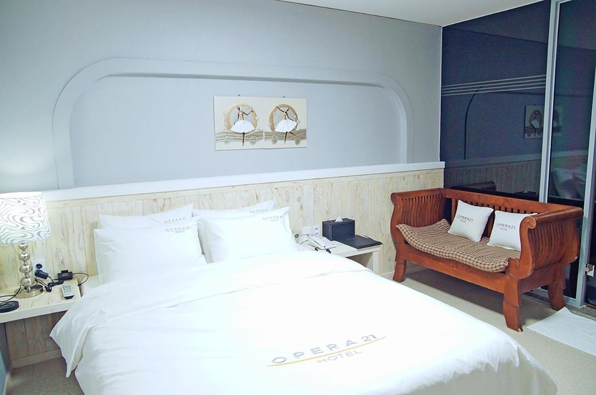 Opera 21 Hotel Csondzsu Kültér fotó